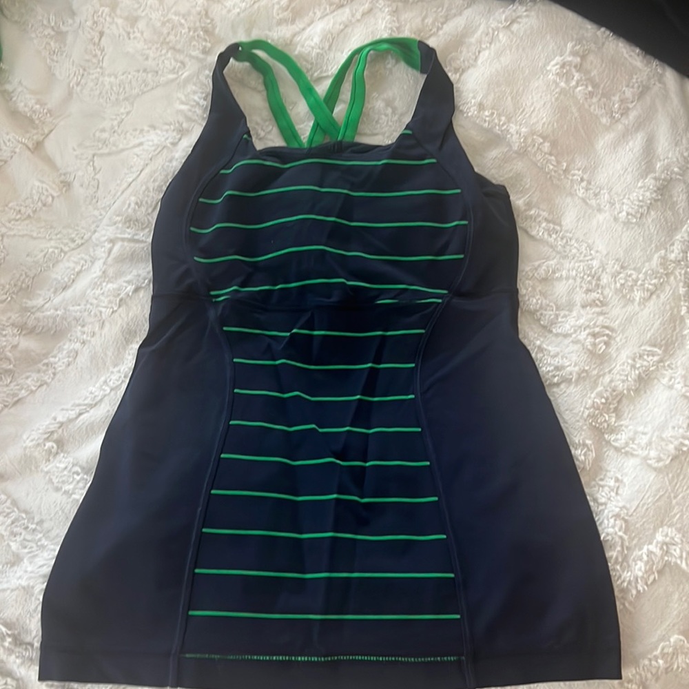 Lululemon tank